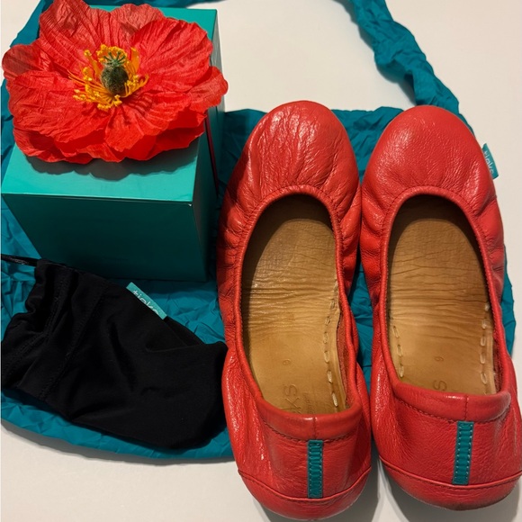 Tieks Poppy Red Flats with Teal Soles - Picture 2 of 11